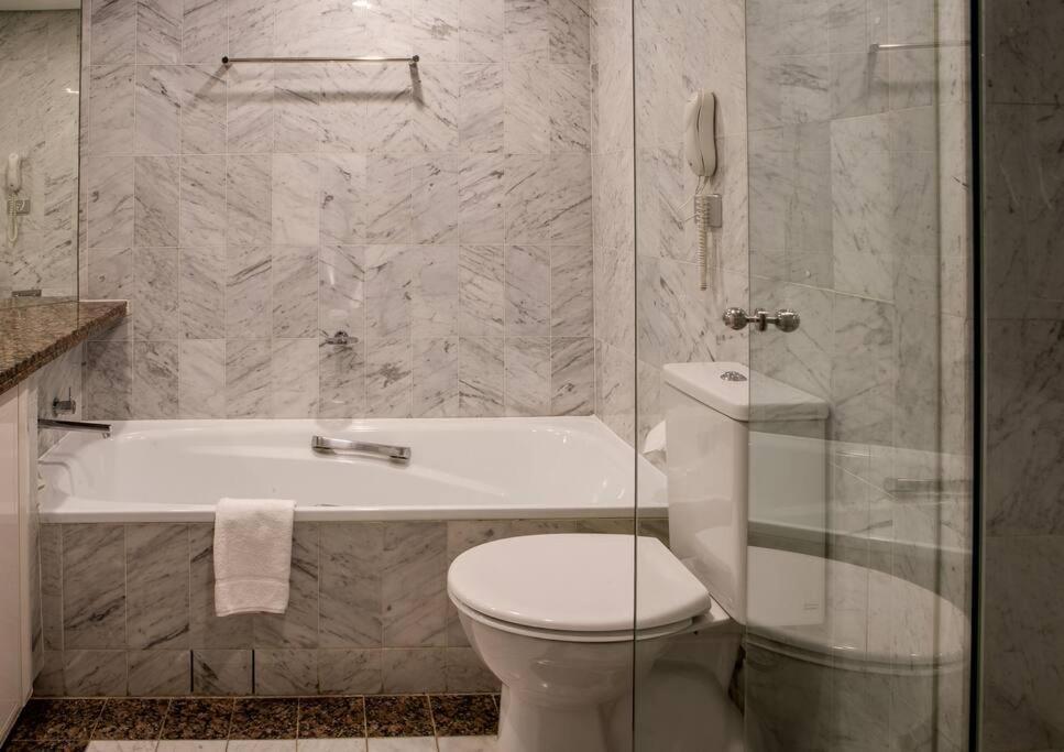 Premium One Bedroom - Near Circular Quay 1301 Self- Catering Sydney
