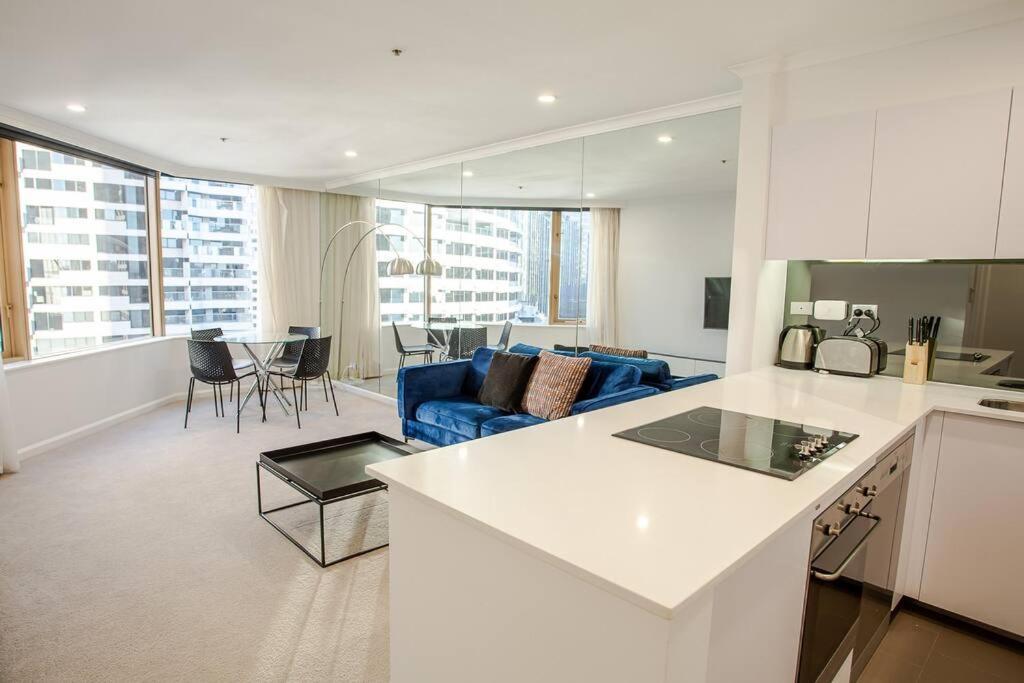 Apartment Premium One Bedroom - Near Circular Quay 1301 Self- Catering Sydney